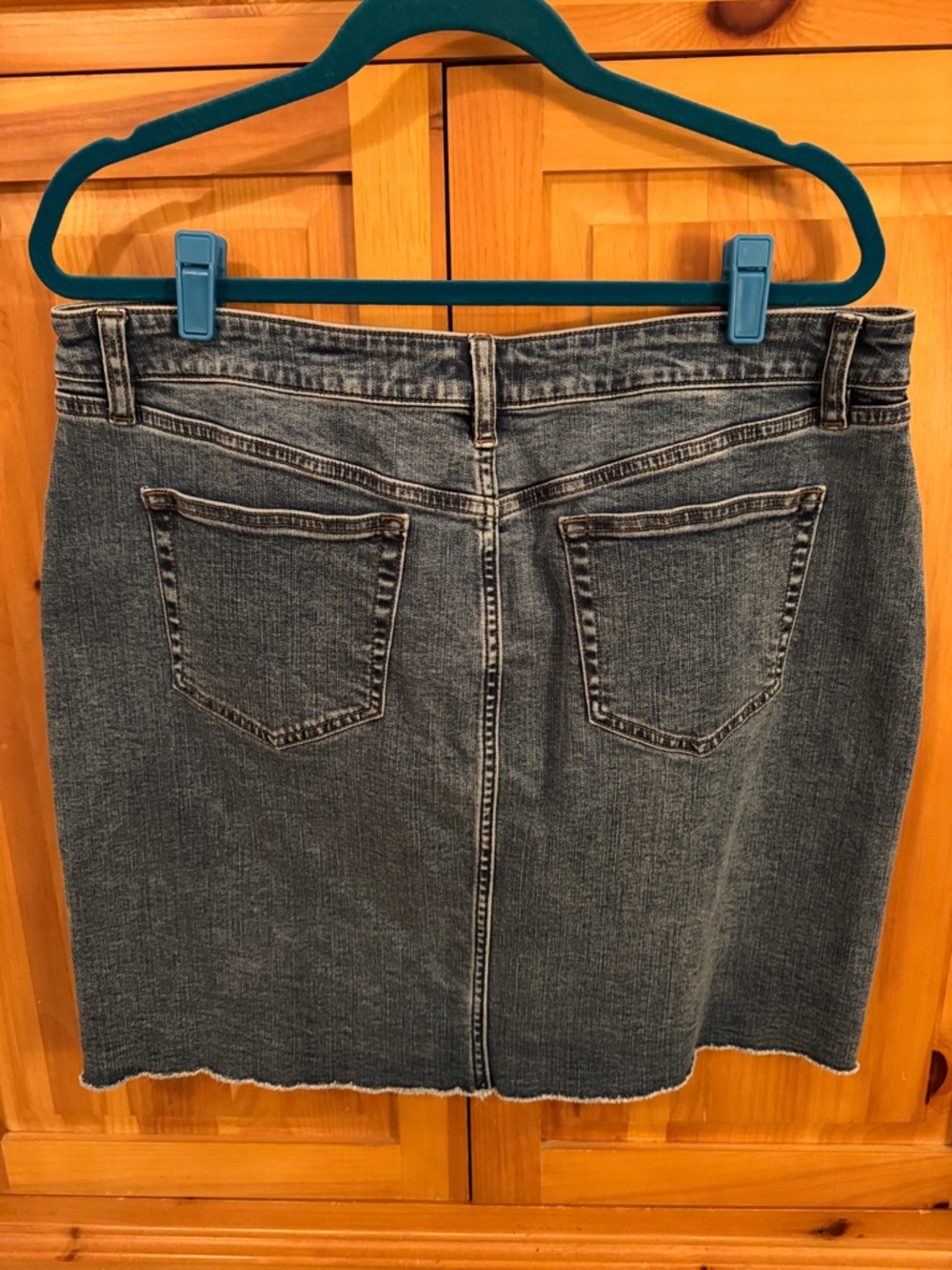 🐷 Candace Cameron Bure Petite Denim Skirt With Frayed Hem QVC A488179 - Picture 6 of 12